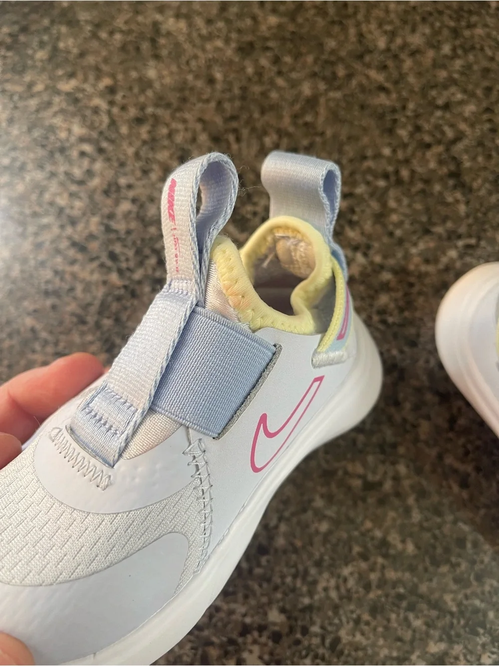 KIDS Nike Flex Running Shoes - Size 5C